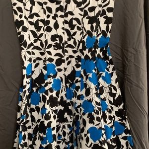Womens Nine West Black, white, and blue sleeveless floral dress